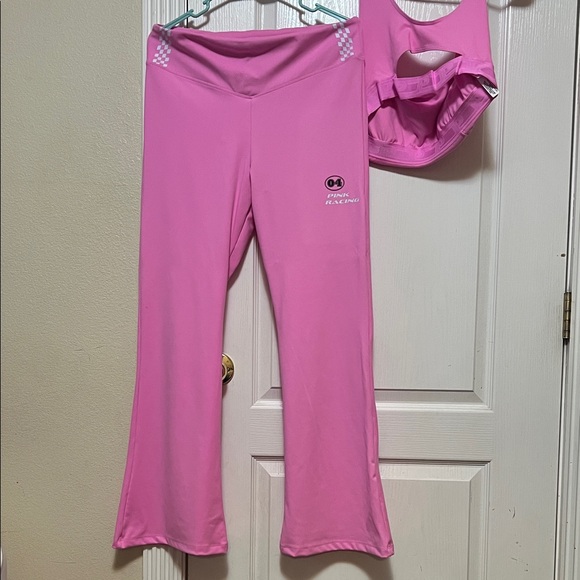 PINK vs Racing workout Set - Picture 10 of 11